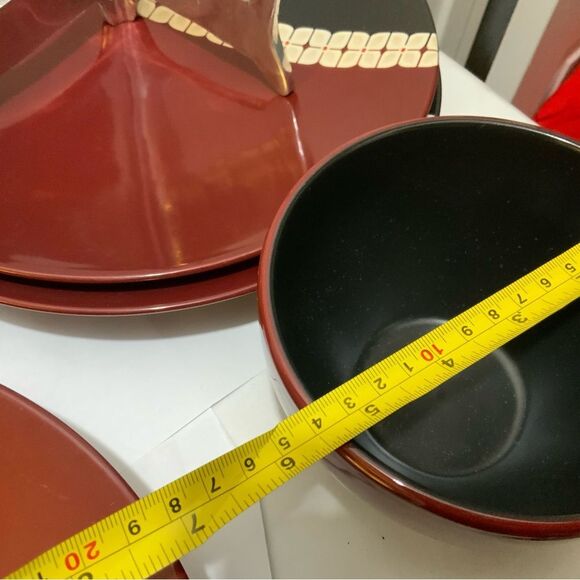 8 pieces Pfaltzgraff Eastside Collection diner 11” salad 9" plates & 24oz bowls - Picture 9 of 10